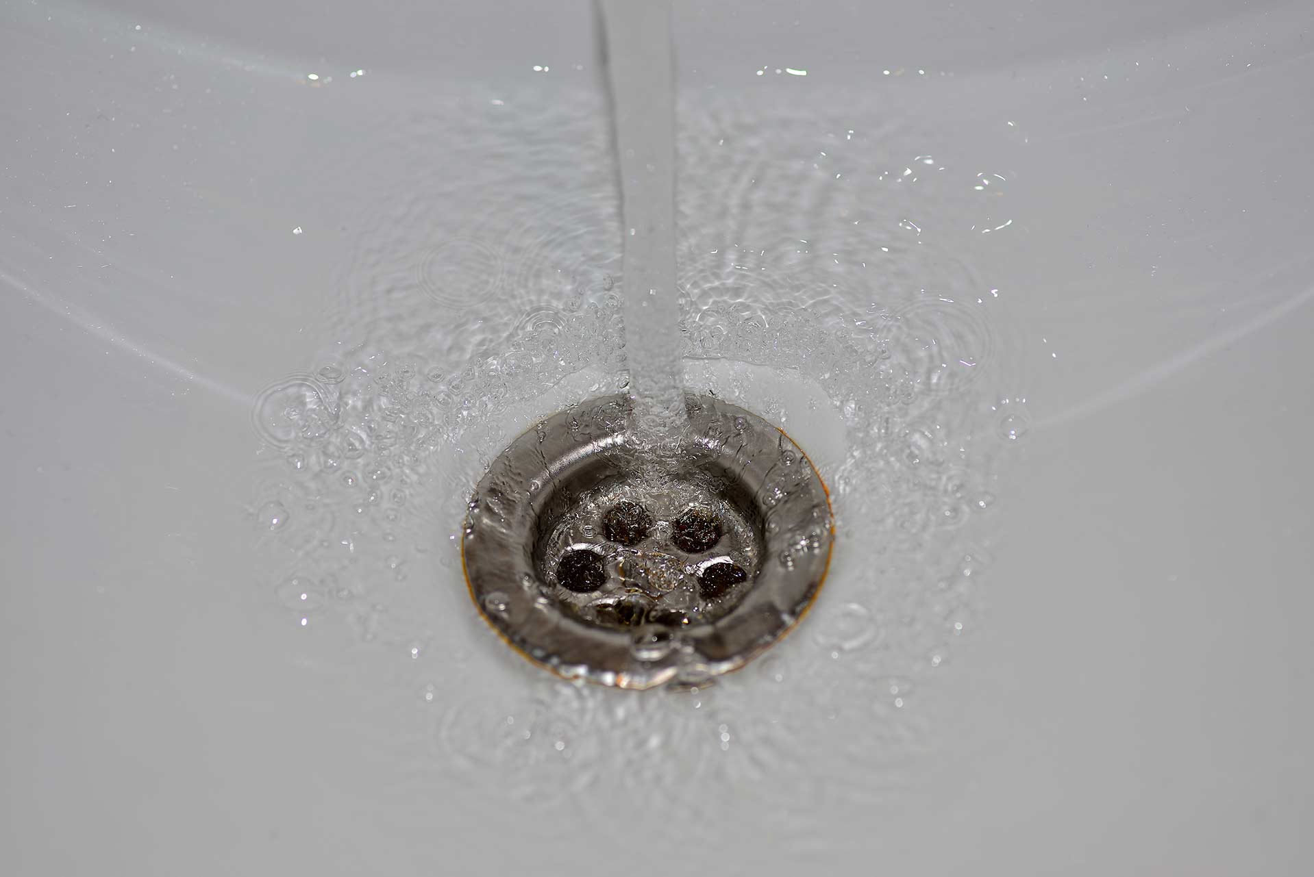 A2B Drains provides services to unblock blocked sinks and drains for properties in Huddersfield.